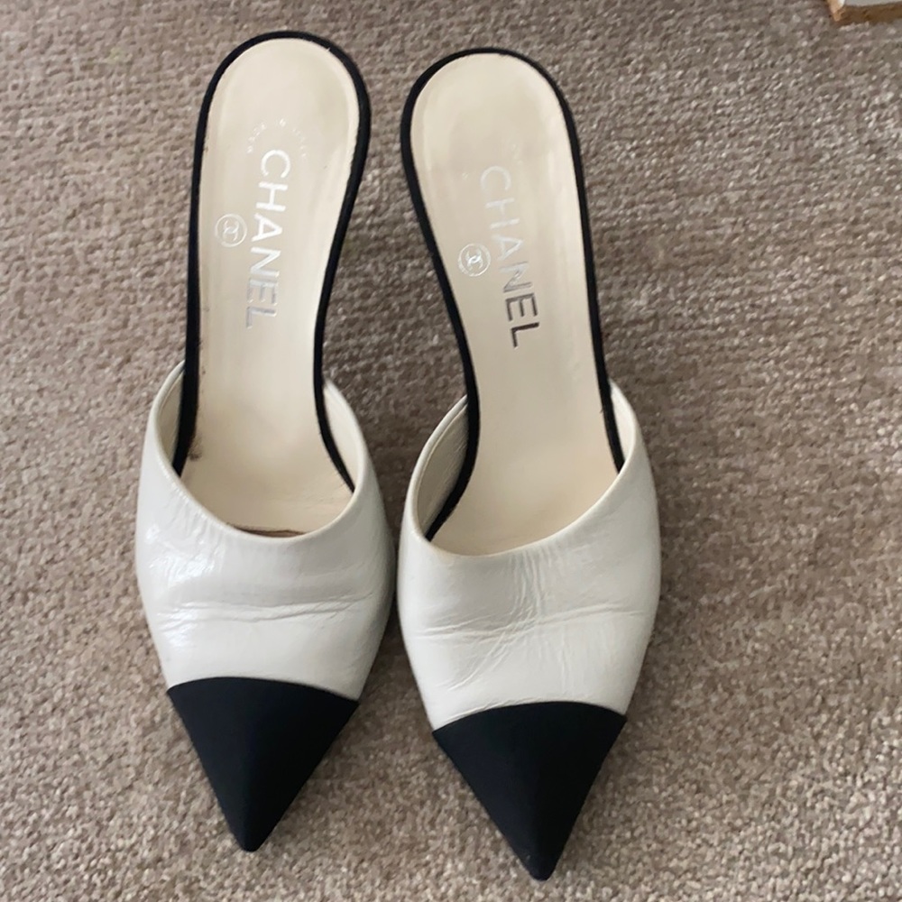 Chanel mules 37
